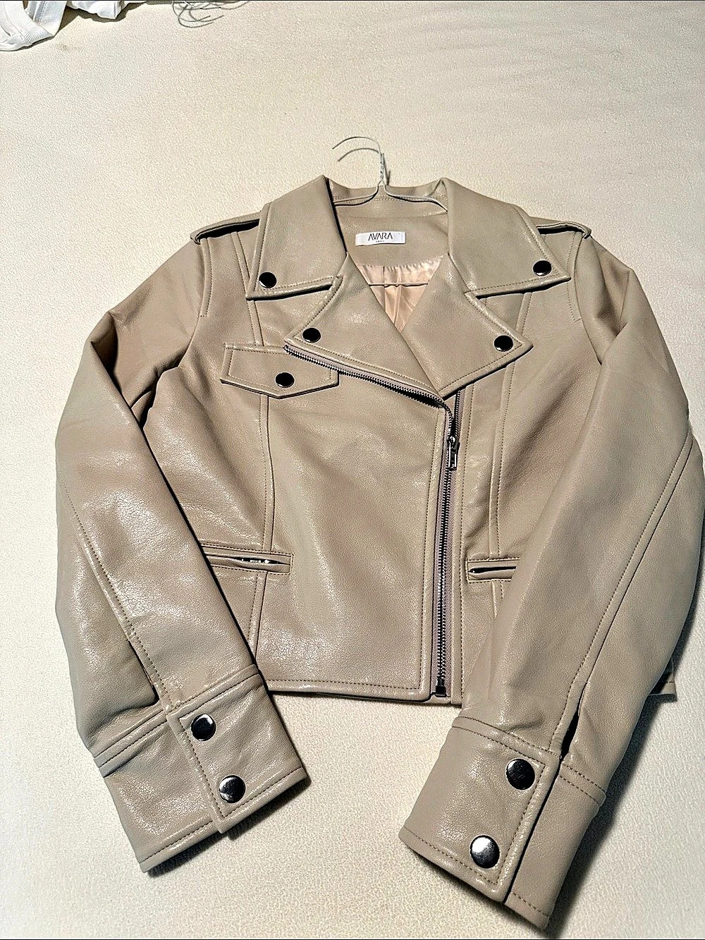 AVARA Faux Leather Moto Jacket in Brown Size Small Like New
